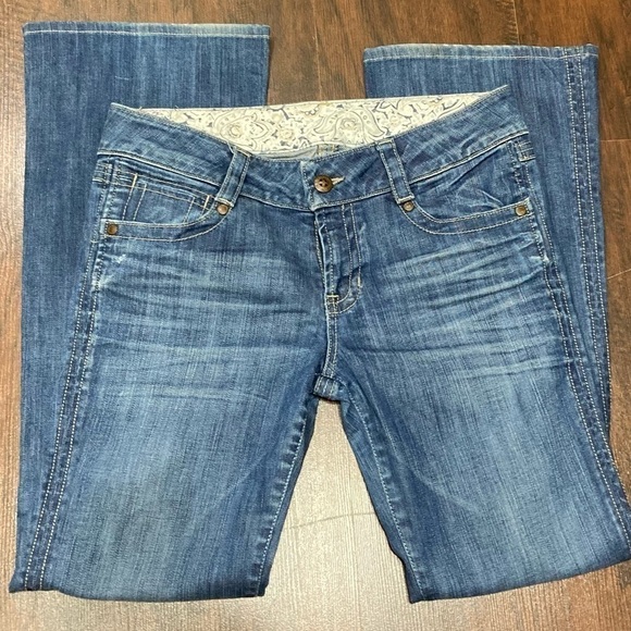 TAG + Premium Denim Jeans Flare legs Size 28 EUC Y2K Fashion - Picture 7 of 13